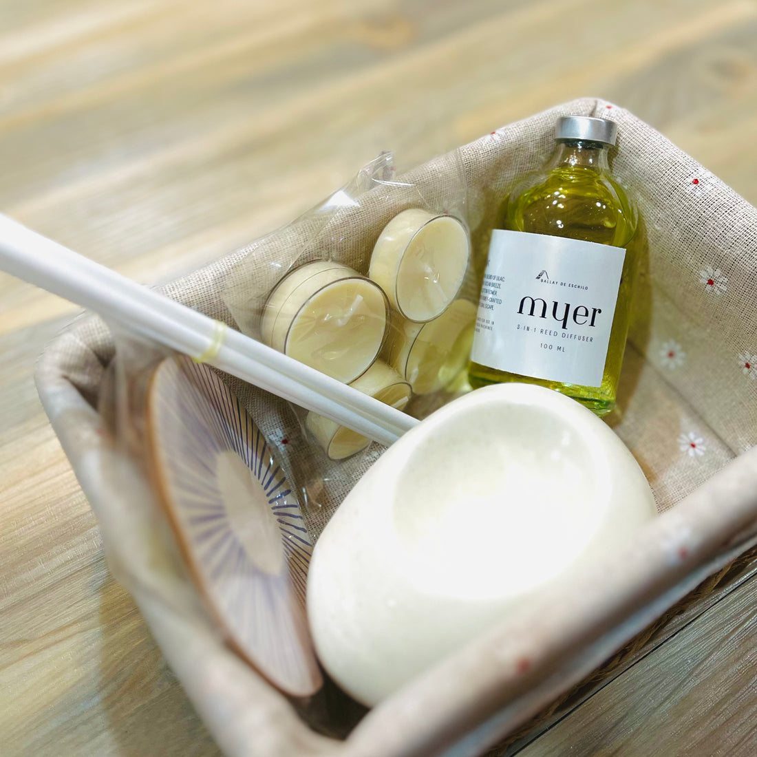 Ballay de Eschilo's Reed Diffuser Oil Burner Set