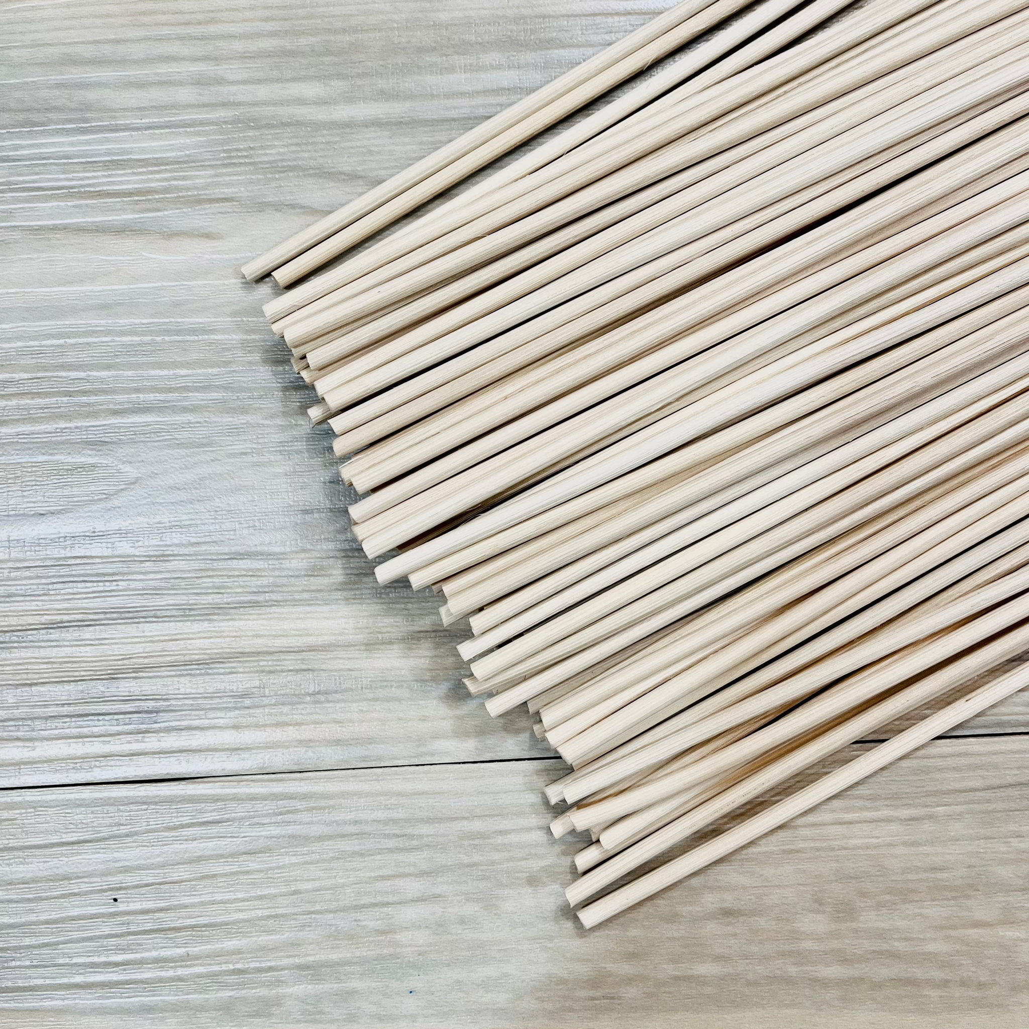 Ballay de Eschilo's 5 pcs Rattan Reed Sticks